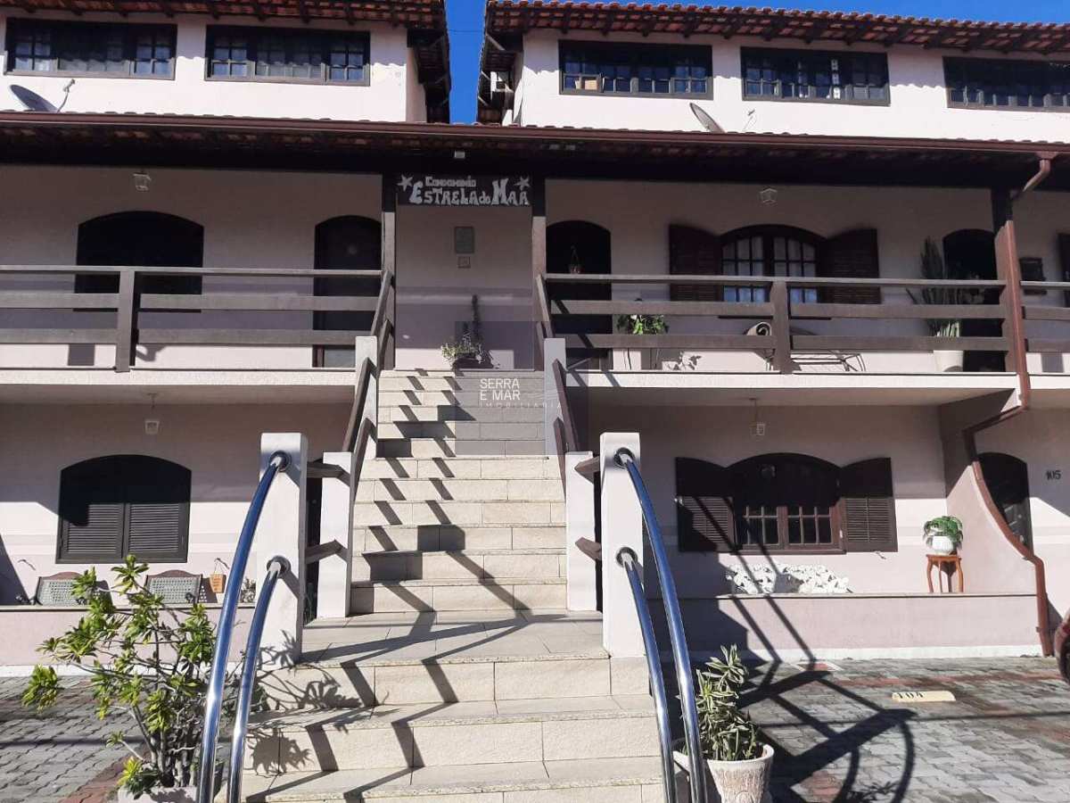 Casa em Cabo Frio, Peró, com 6 quartos, 126m²