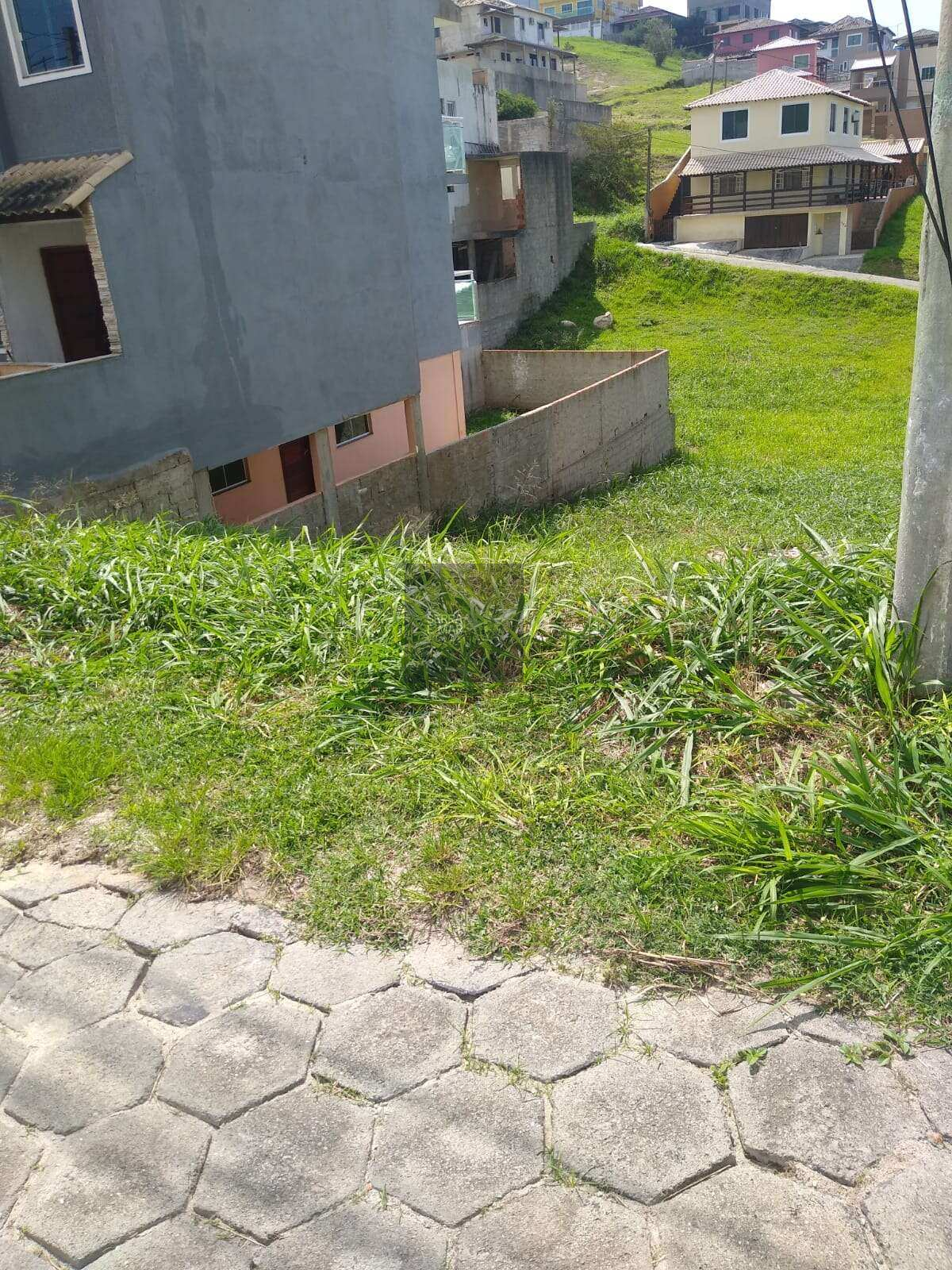 Lote à venda em condomínio fechado  em Cabo Frio. - Serra e Mar Imobiliária